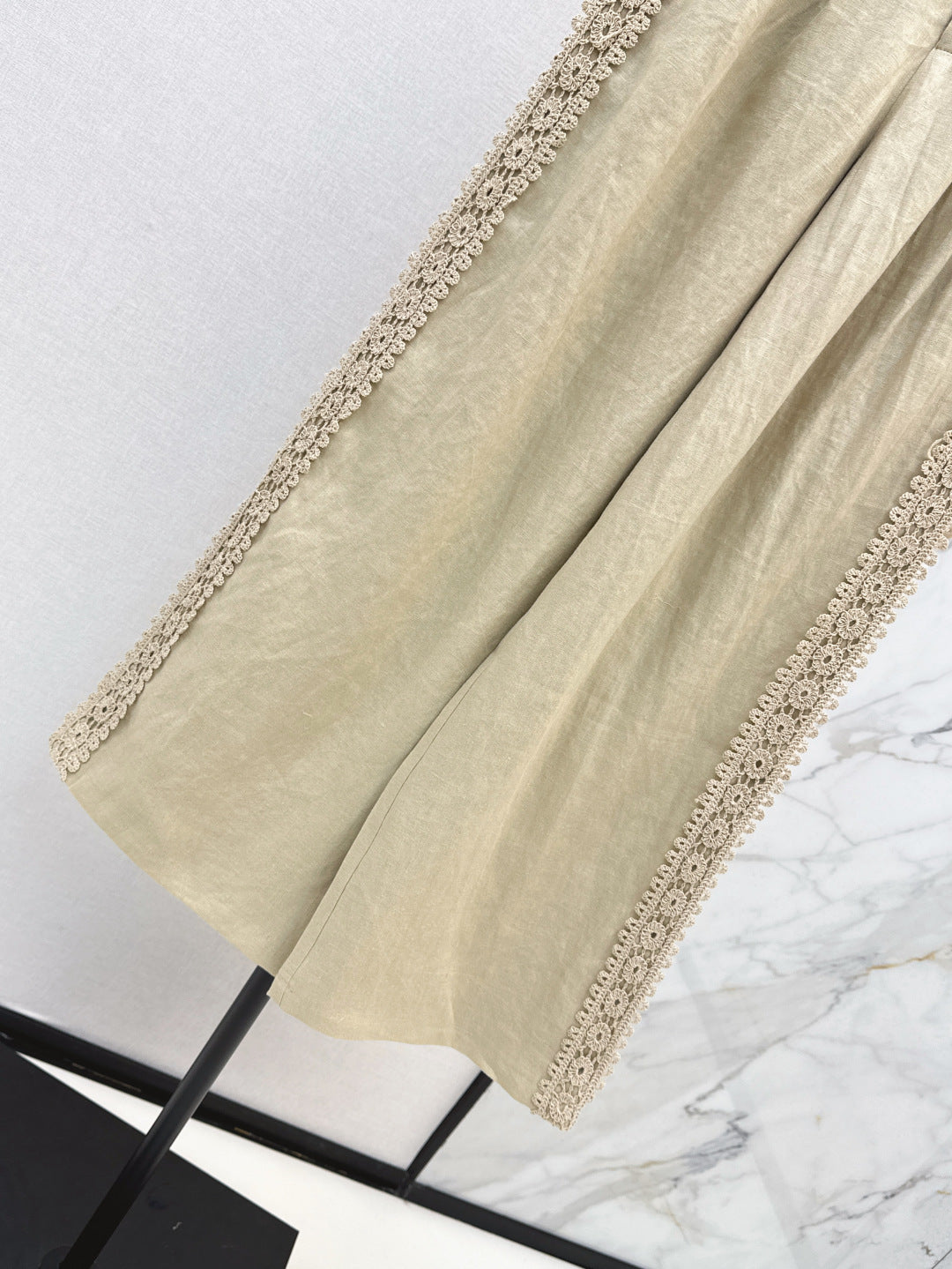 Zim* 25ss embroidered linen pants