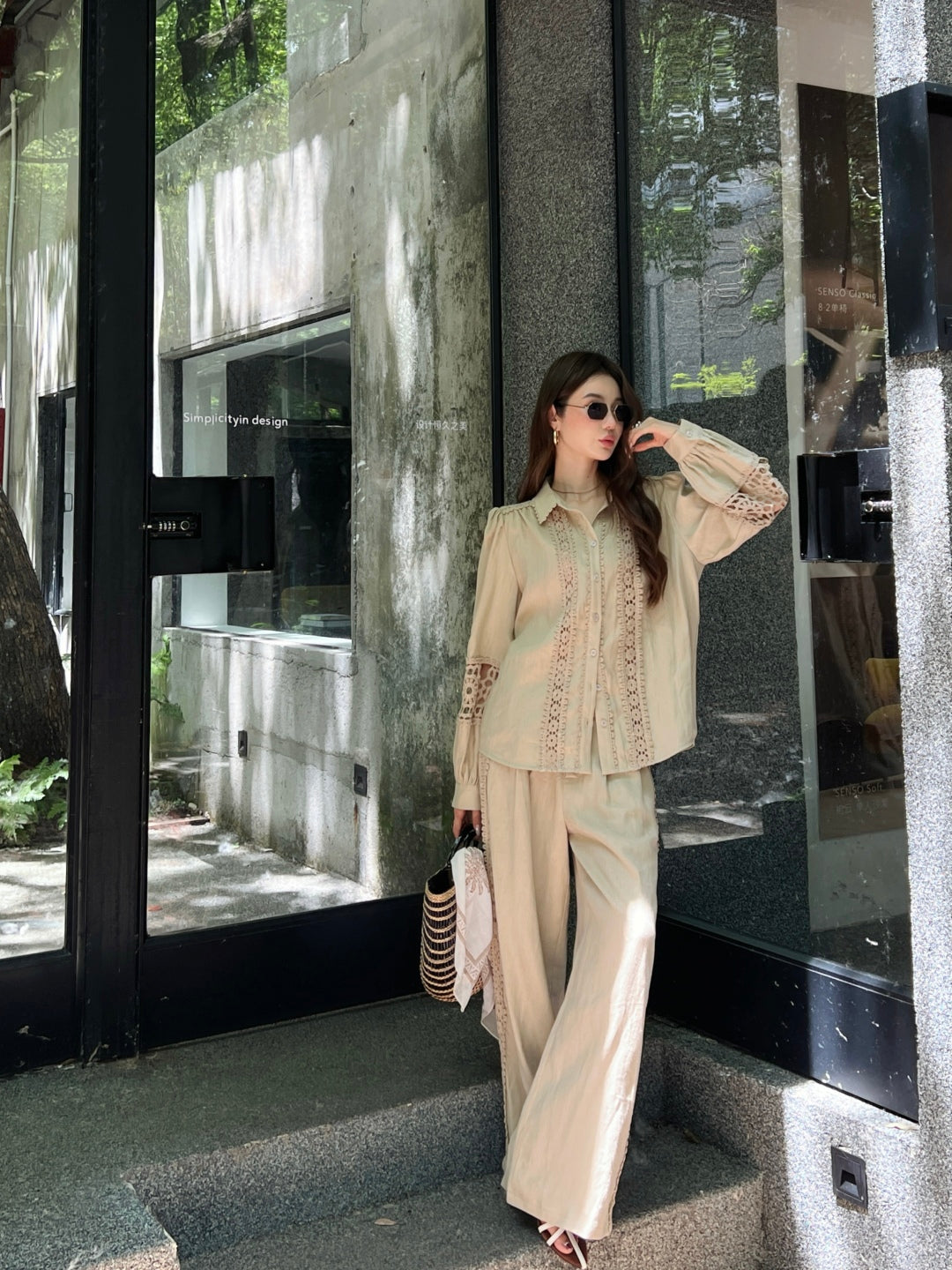 Zim* 25ss embroidered linen shirt