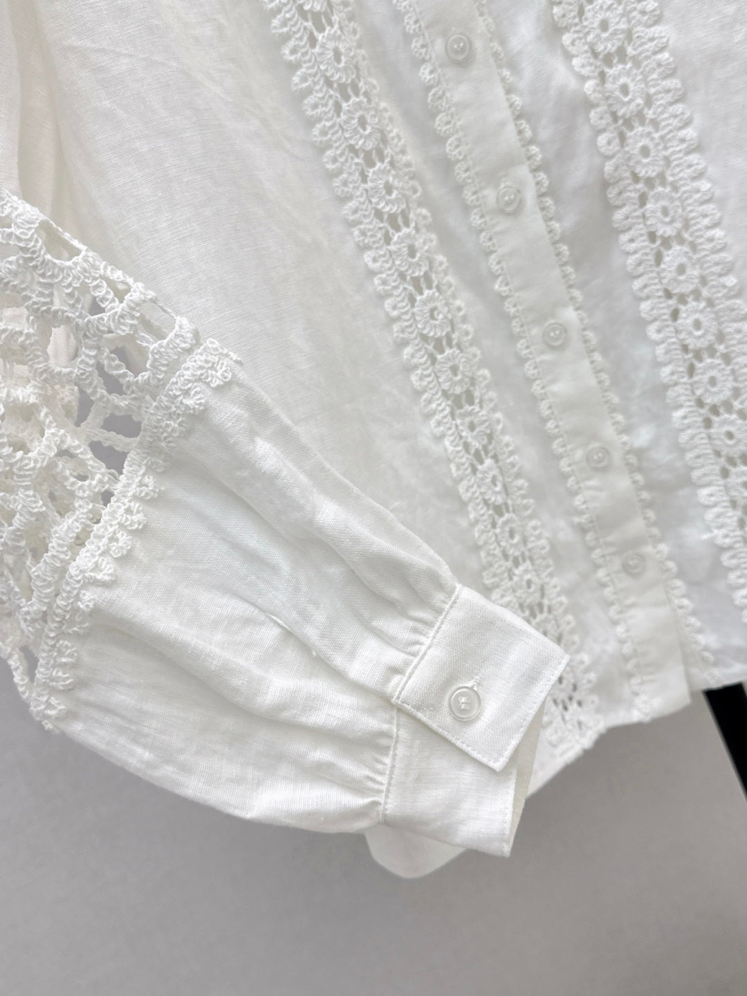 Zim* 25ss embroidered linen shirt