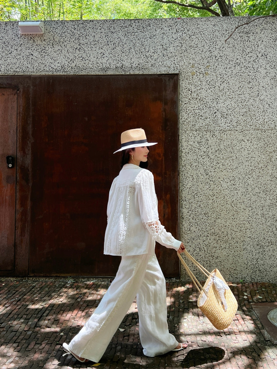 Zim* 25ss embroidered linen pants