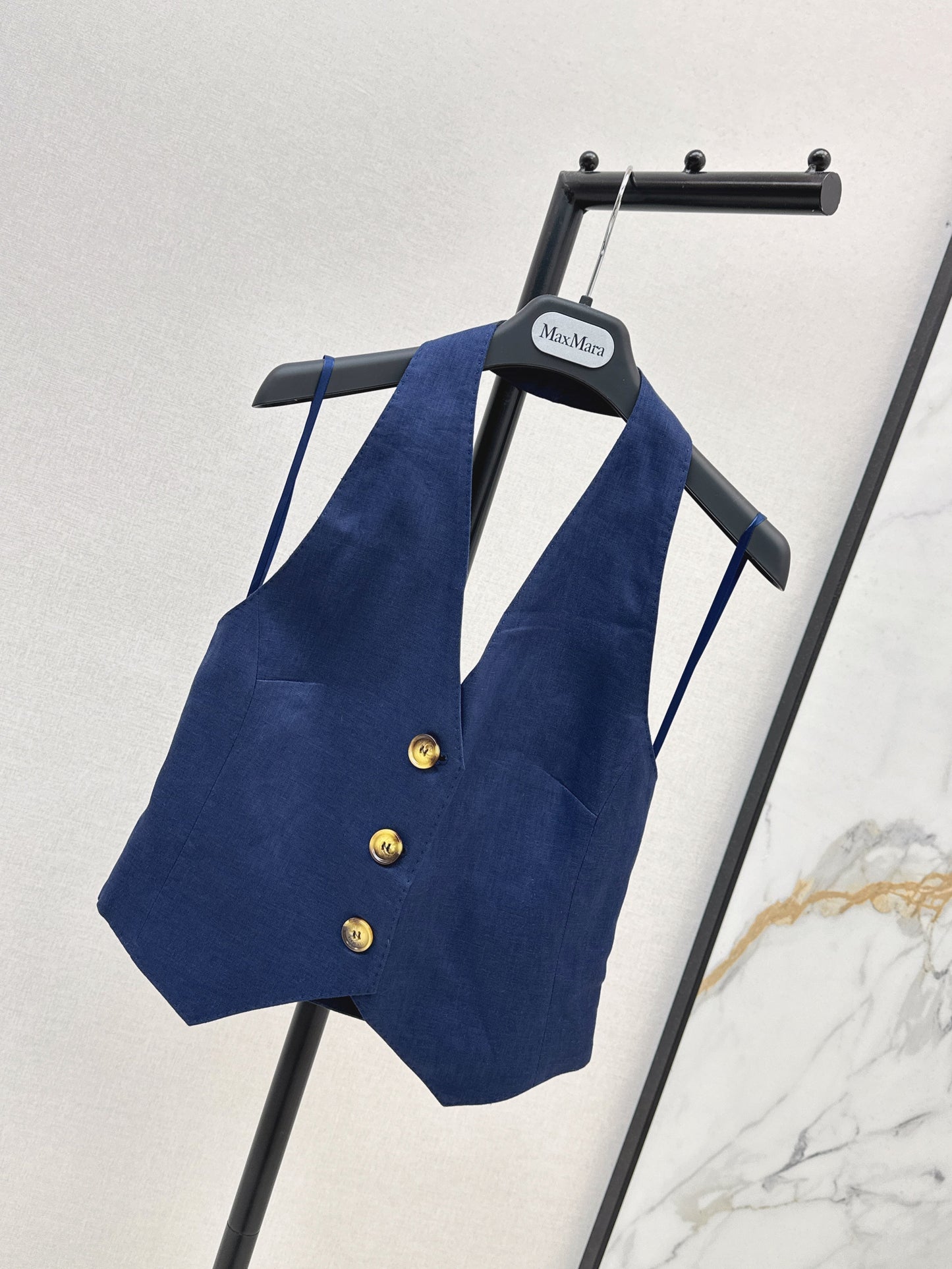 MaxM* 25ss linen halter vest
