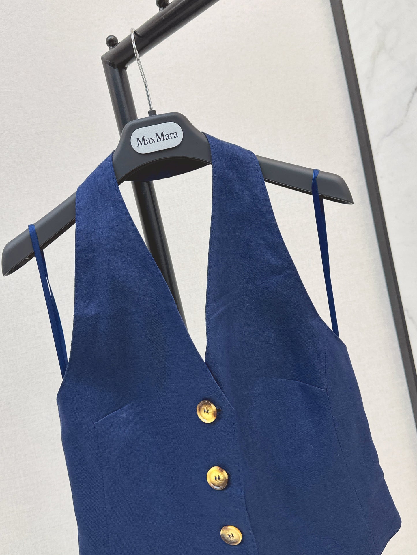 MaxM* 25ss linen halter vest