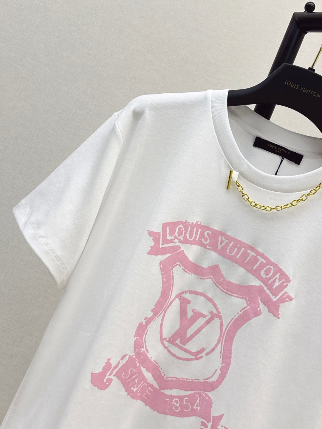 Loui* 25ss Signature Zipper Detail T-Shirt