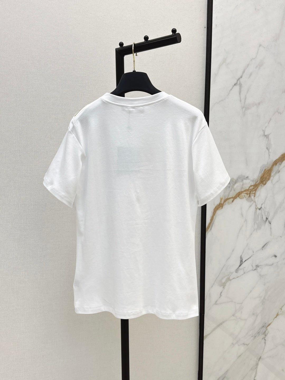 Loui* 25ss Signature Zipper Detail T-Shirt