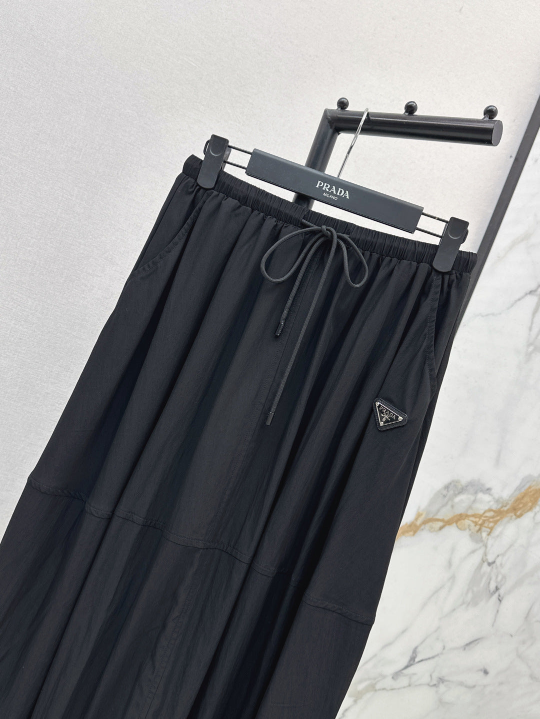 Pra* 25ss drawstring flared skirts