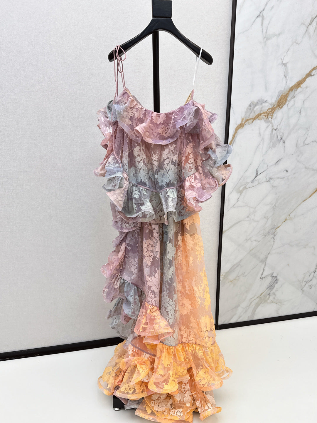 Zim* 25ss Asymmetric ruffled lace midi dress