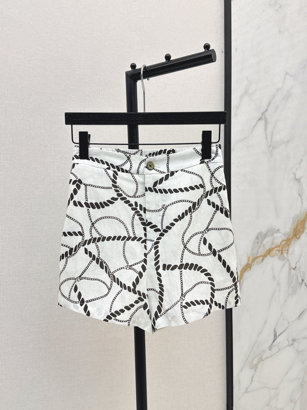 Herm* 25ss chain printed shorts