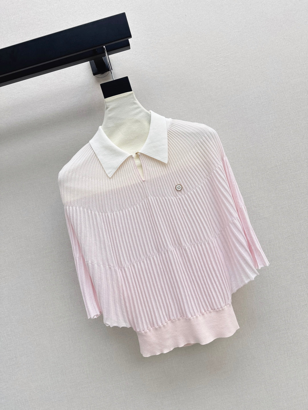 M*u 25ss knitted cape top