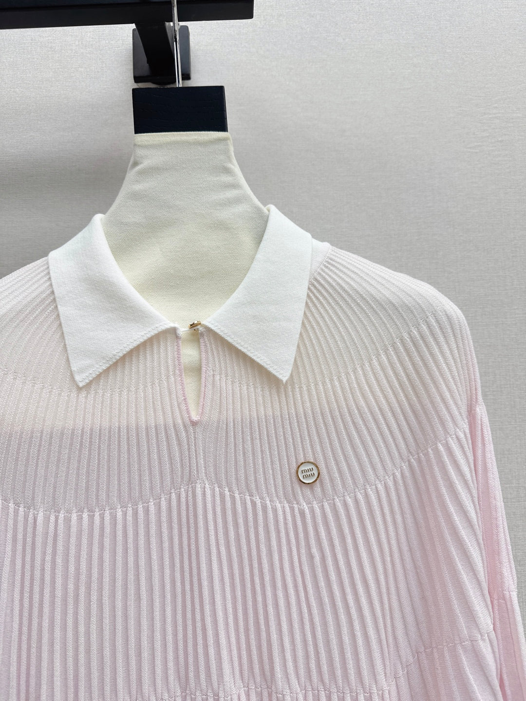 M*u 25ss knitted cape top