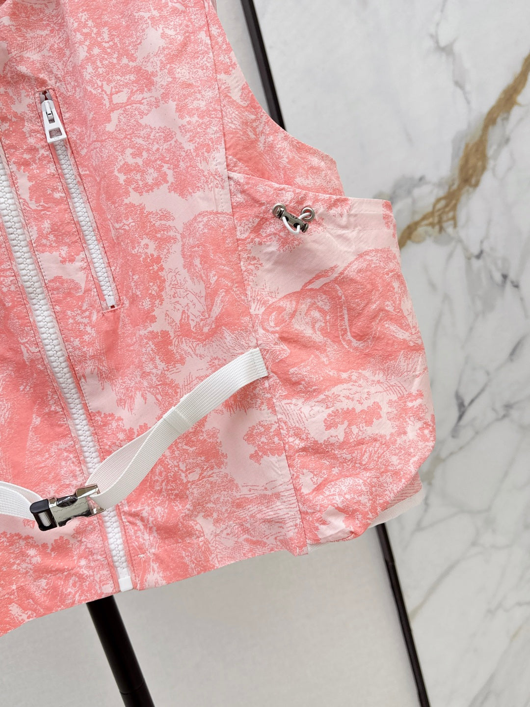 D*r 25ss hooded vest