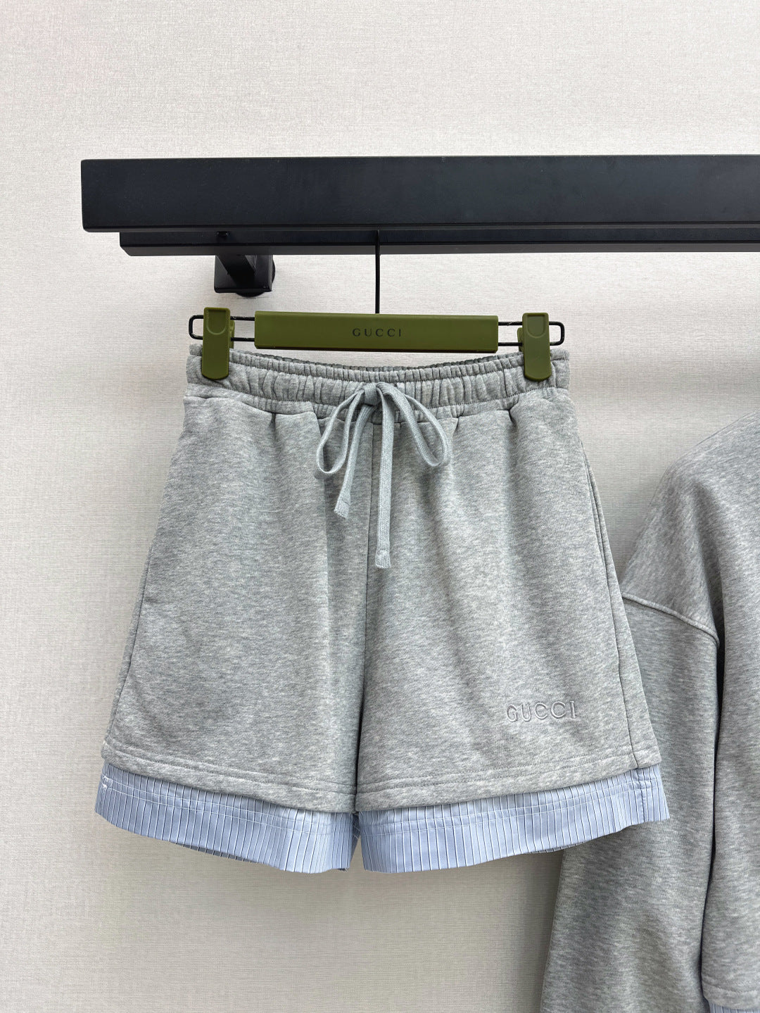 Gu* 25ss embroidered cotton sweatshirt set