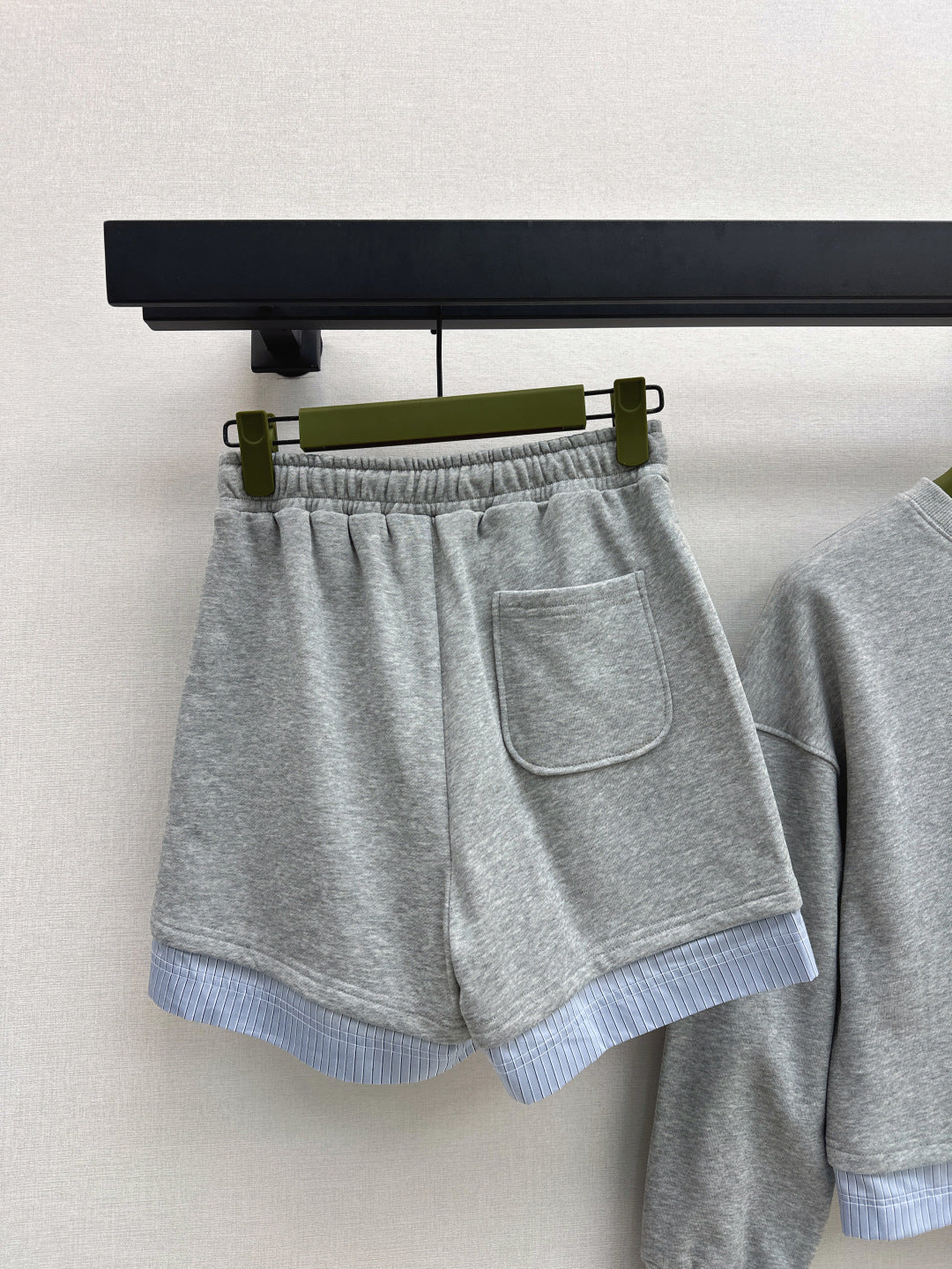 Gu* 25ss embroidered cotton sweatshirt set