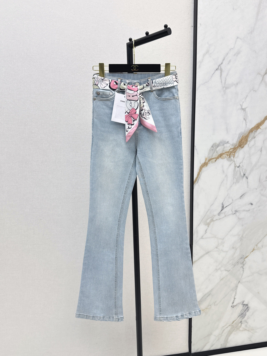 C*nel 25ss slim jeans with scraf