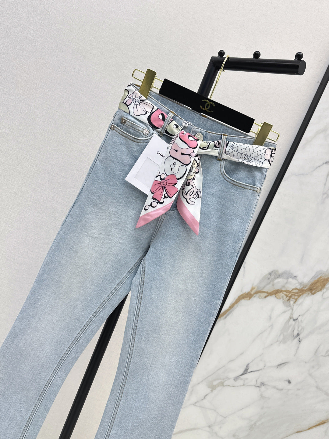 C*nel 25ss slim jeans with scraf