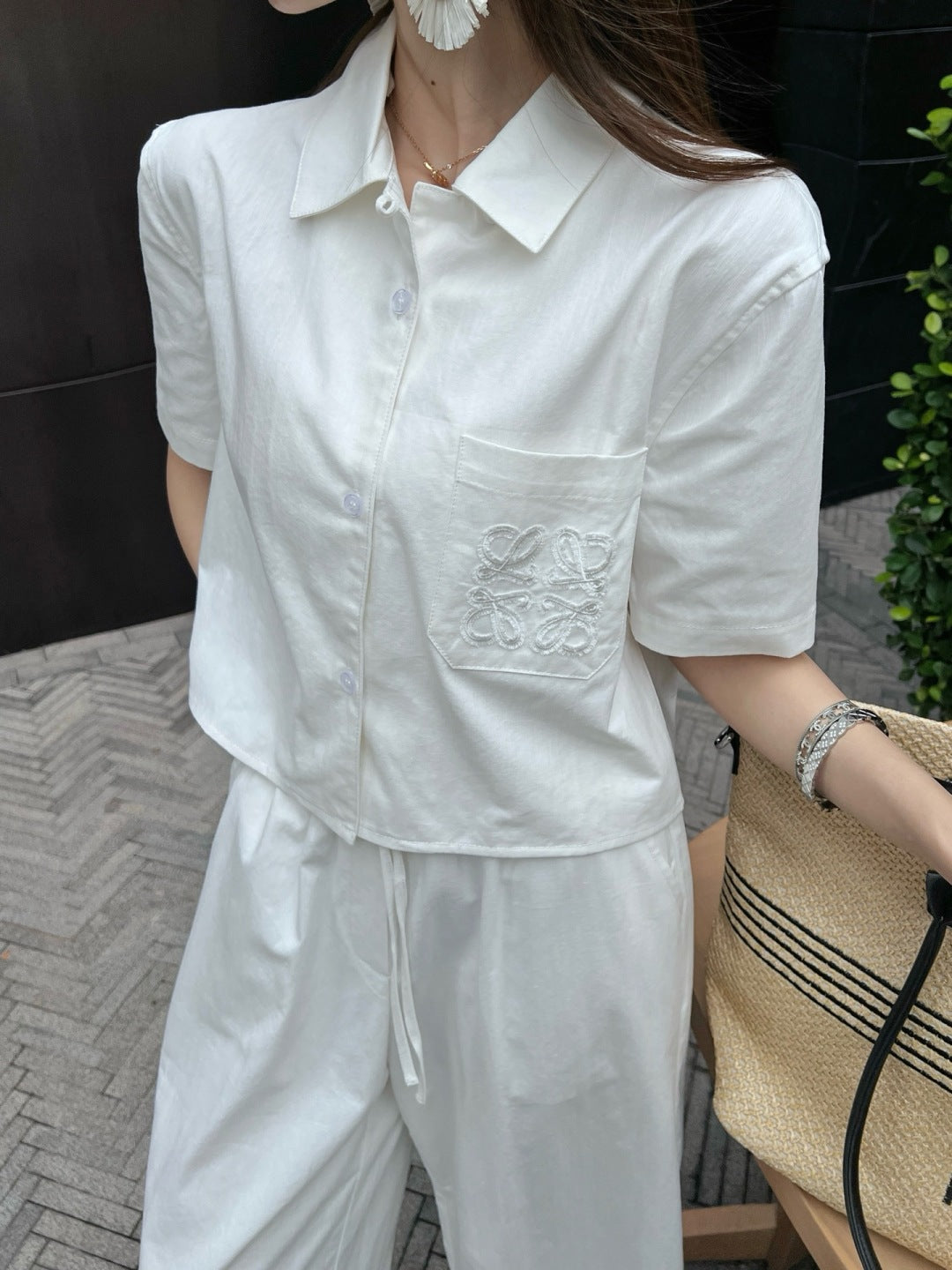 Loe* 25ss anagram cropped denim shirt