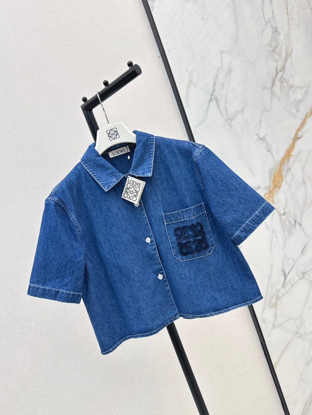 Loe* 25ss anagram cropped denim shirt