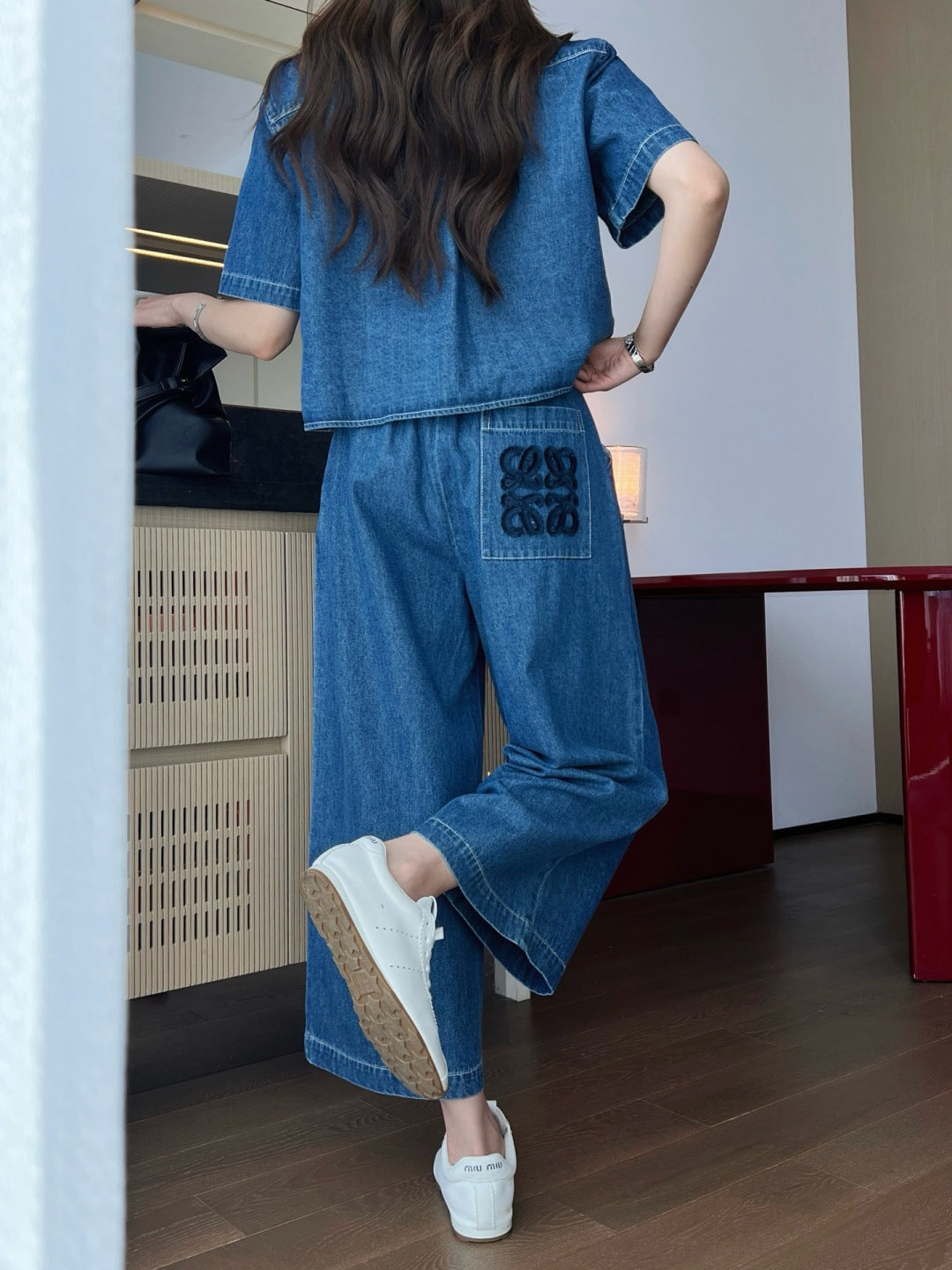 Loe* 25ss anagram cropped denim pants