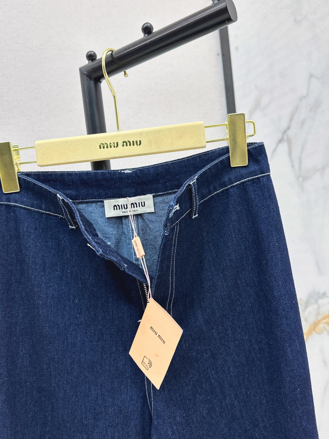 M*u 25ss straight jeans