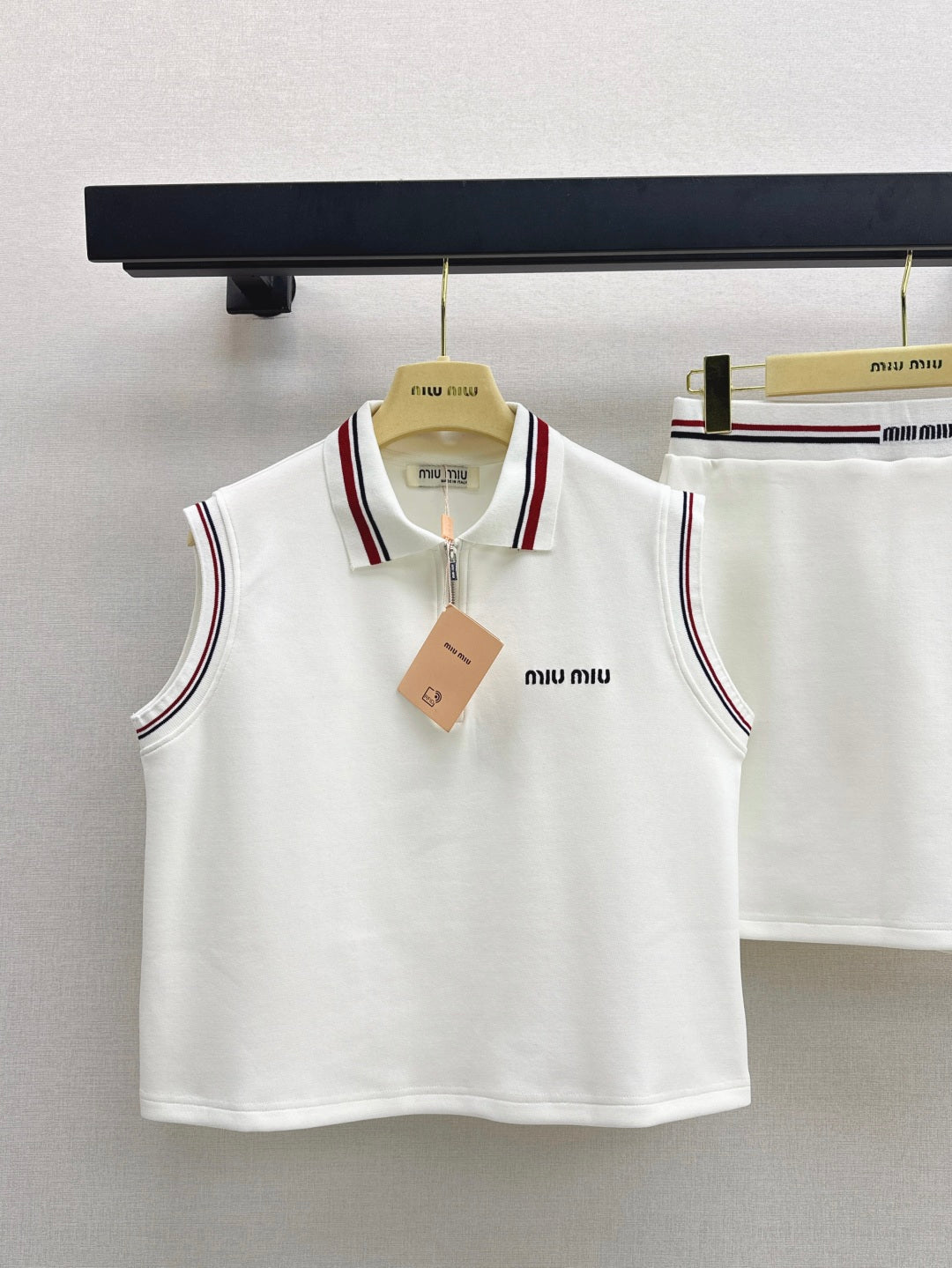 M*u 25ss cotton sleeveless polo shirt and skirt set