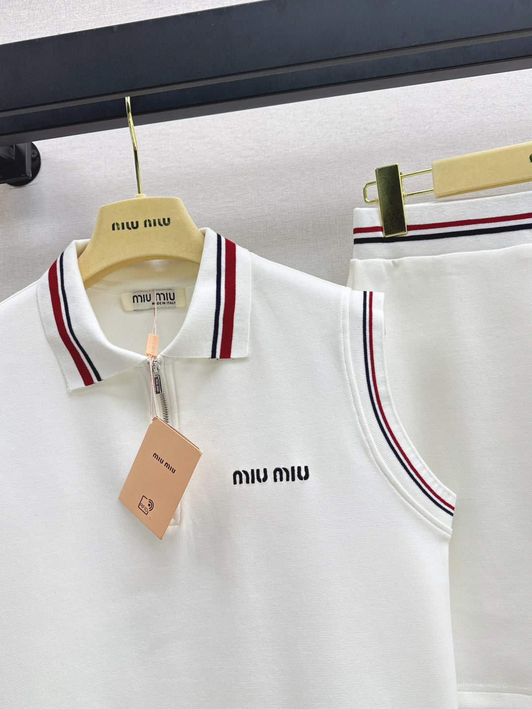 M*u 25ss cotton sleeveless polo shirt and skirt set