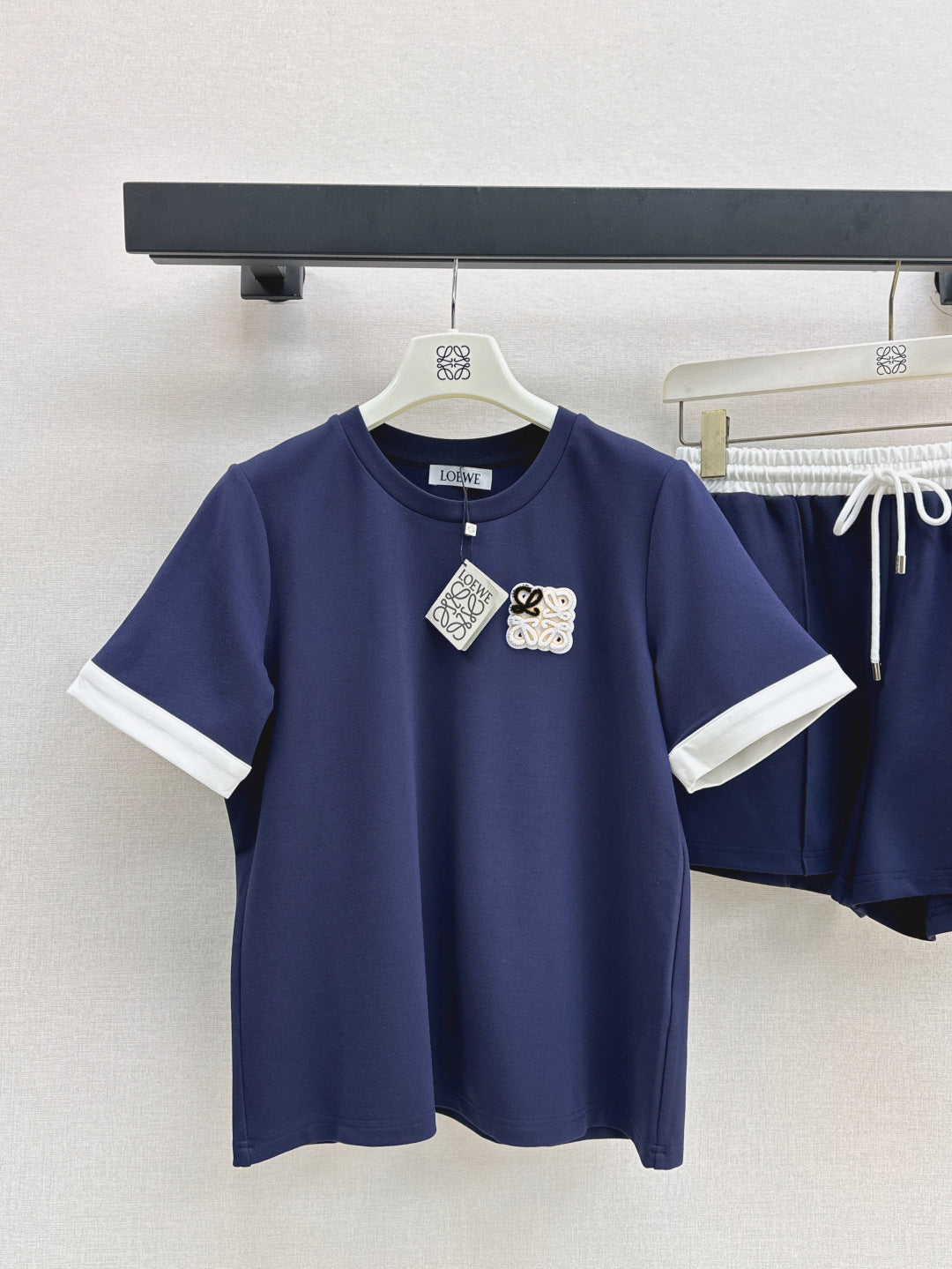Low* 25ss color-block t-shirt and shorts set