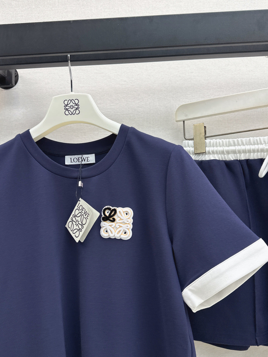 Low* 25ss color-block t-shirt and shorts set