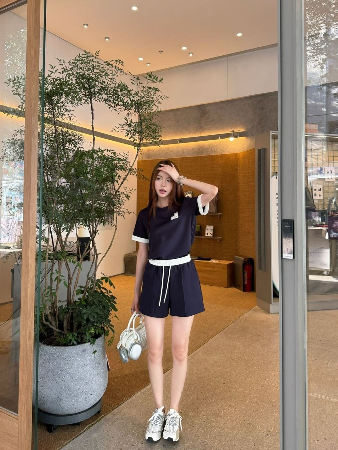 Low* 25ss color-block t-shirt and shorts set