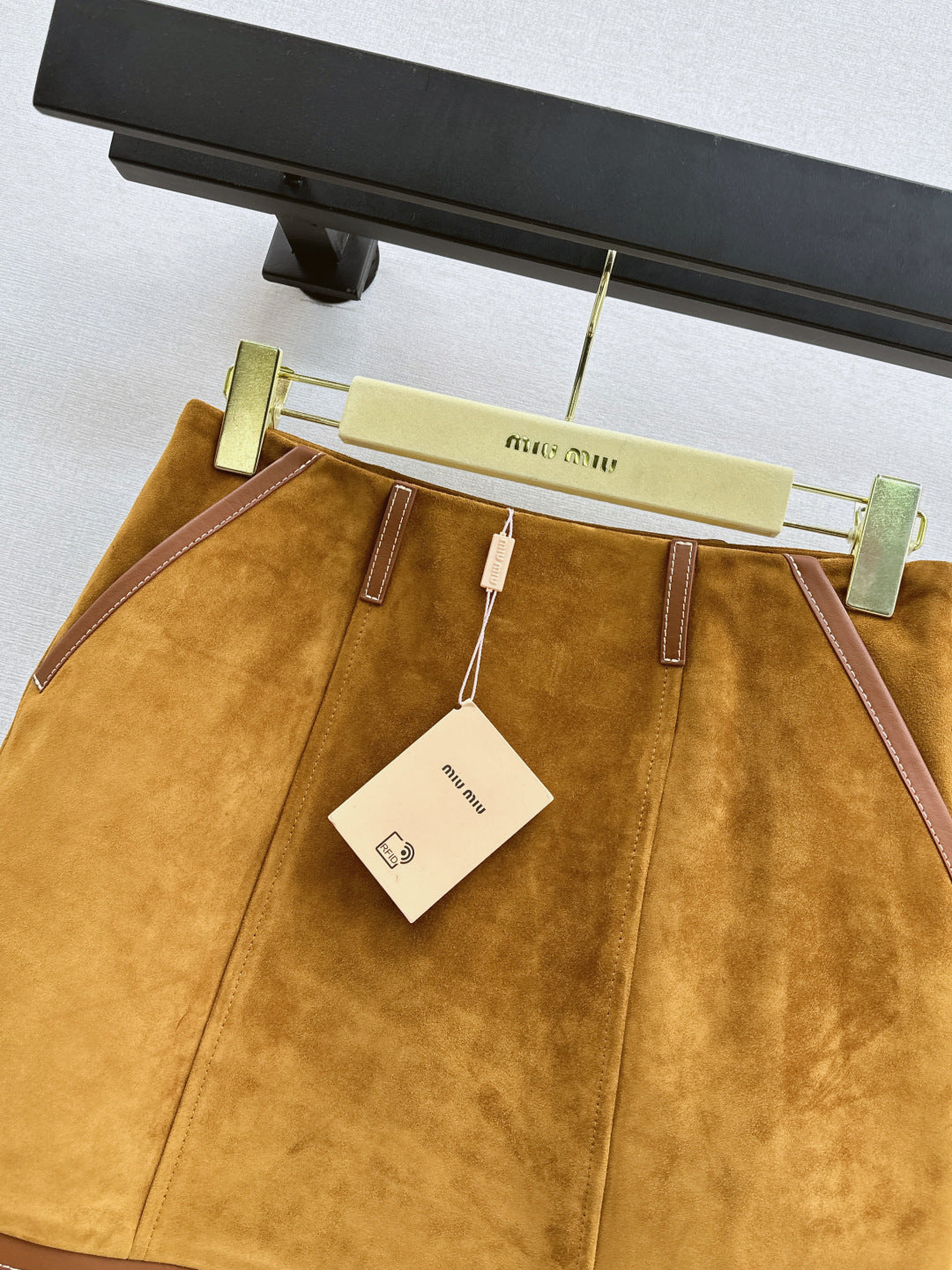 M*u 25ss suede skirt