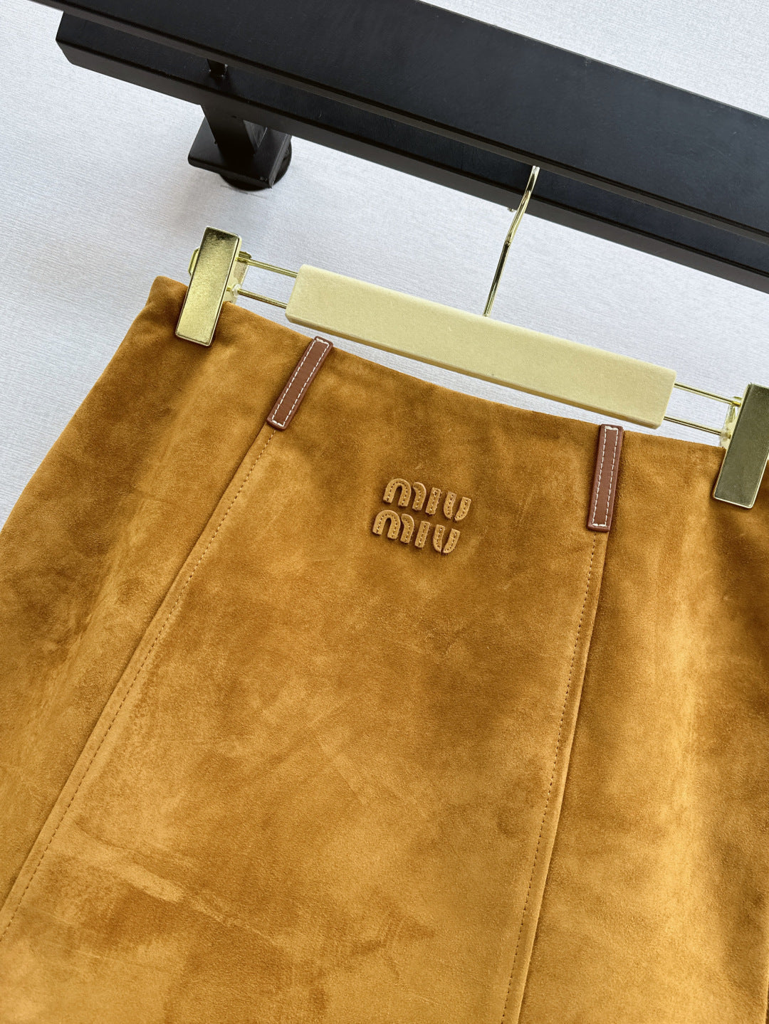 M*u 25ss suede skirt