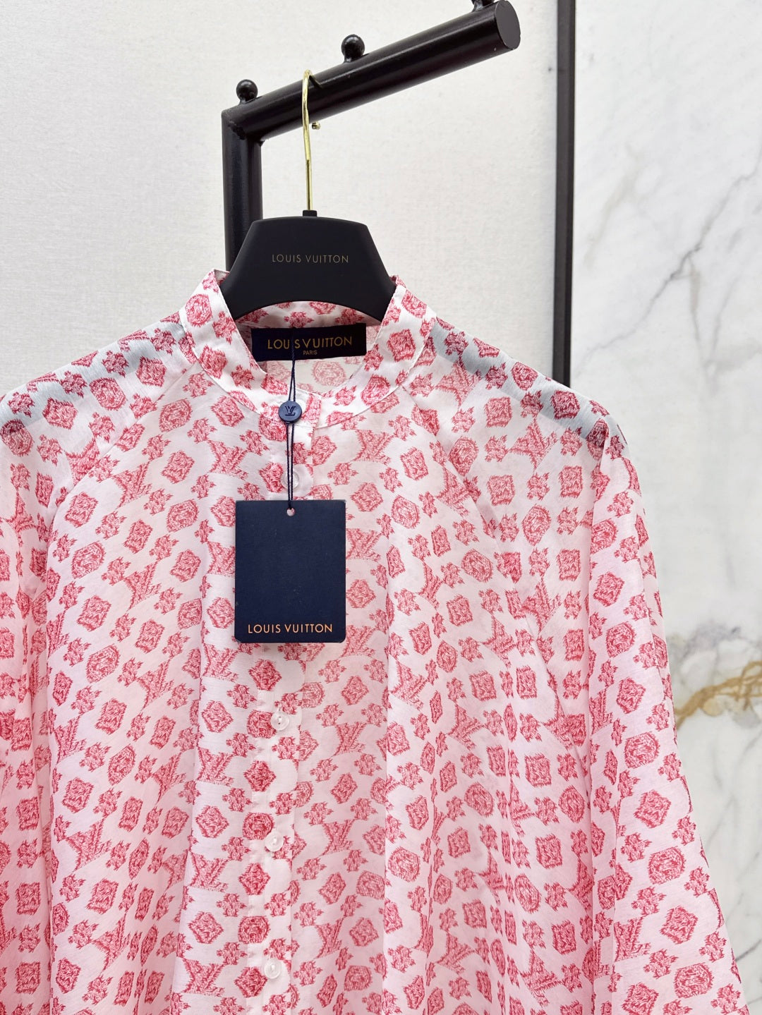 Loui* 25ss long cape blouse