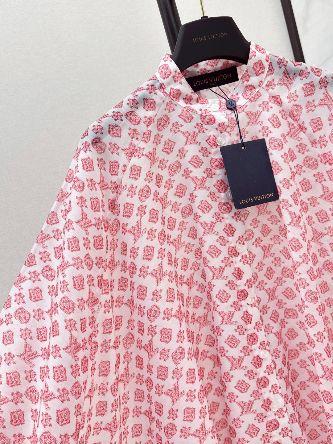 Loui* 25ss long cape blouse