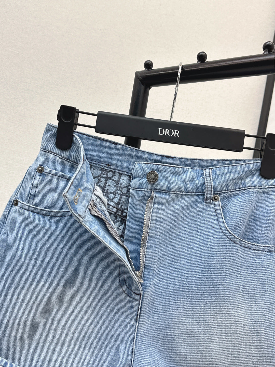 D*r 25ss oblique denim shorts