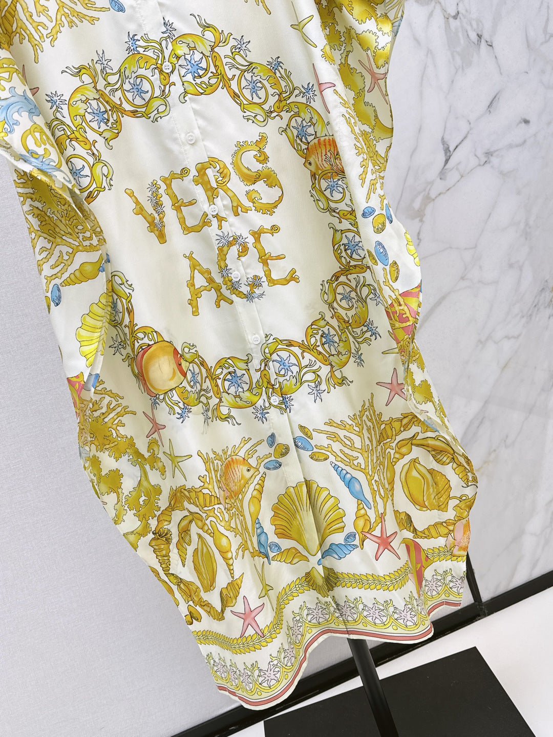 Versa* 25ss barocco midi slik shirt-dress