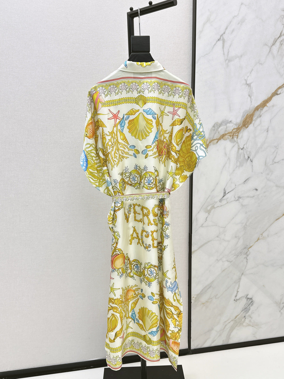 Versa* 25ss barocco midi slik shirt-dress