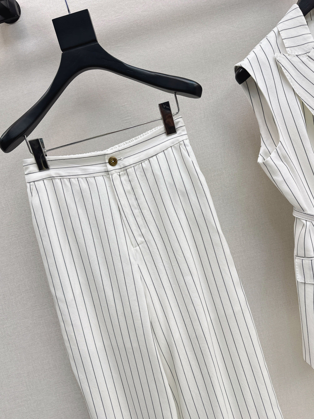 MaxM* 25ss tencel vest suit