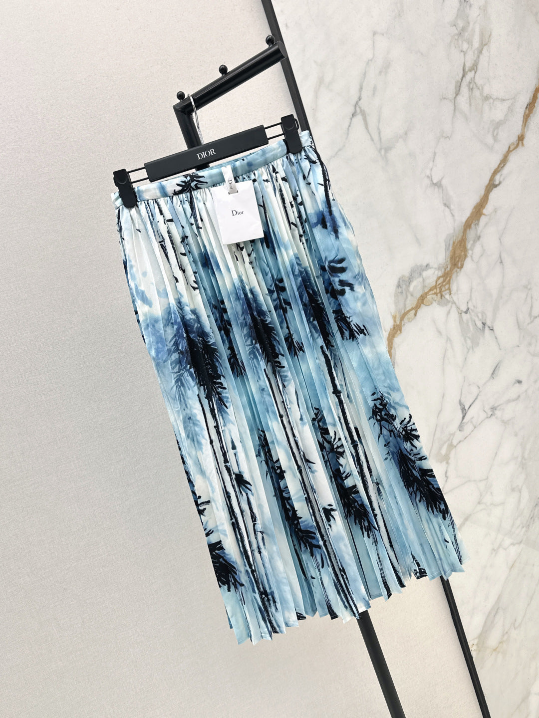 D*r 25ss banbou motif pleated denim skirt