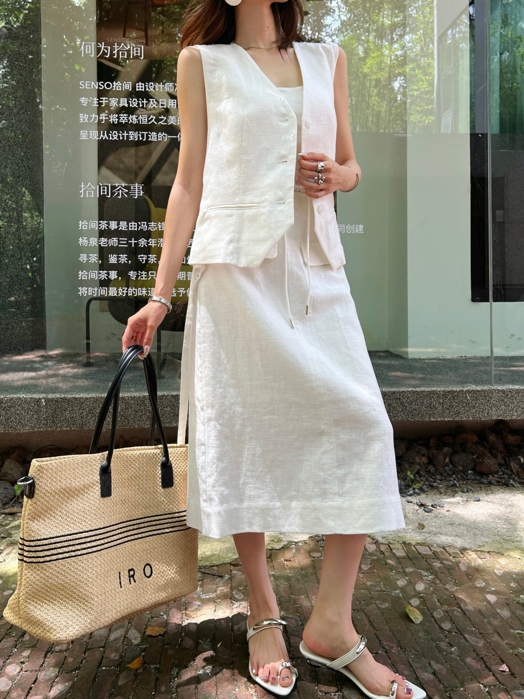 Brune*C 25ss lace vest and skirt set