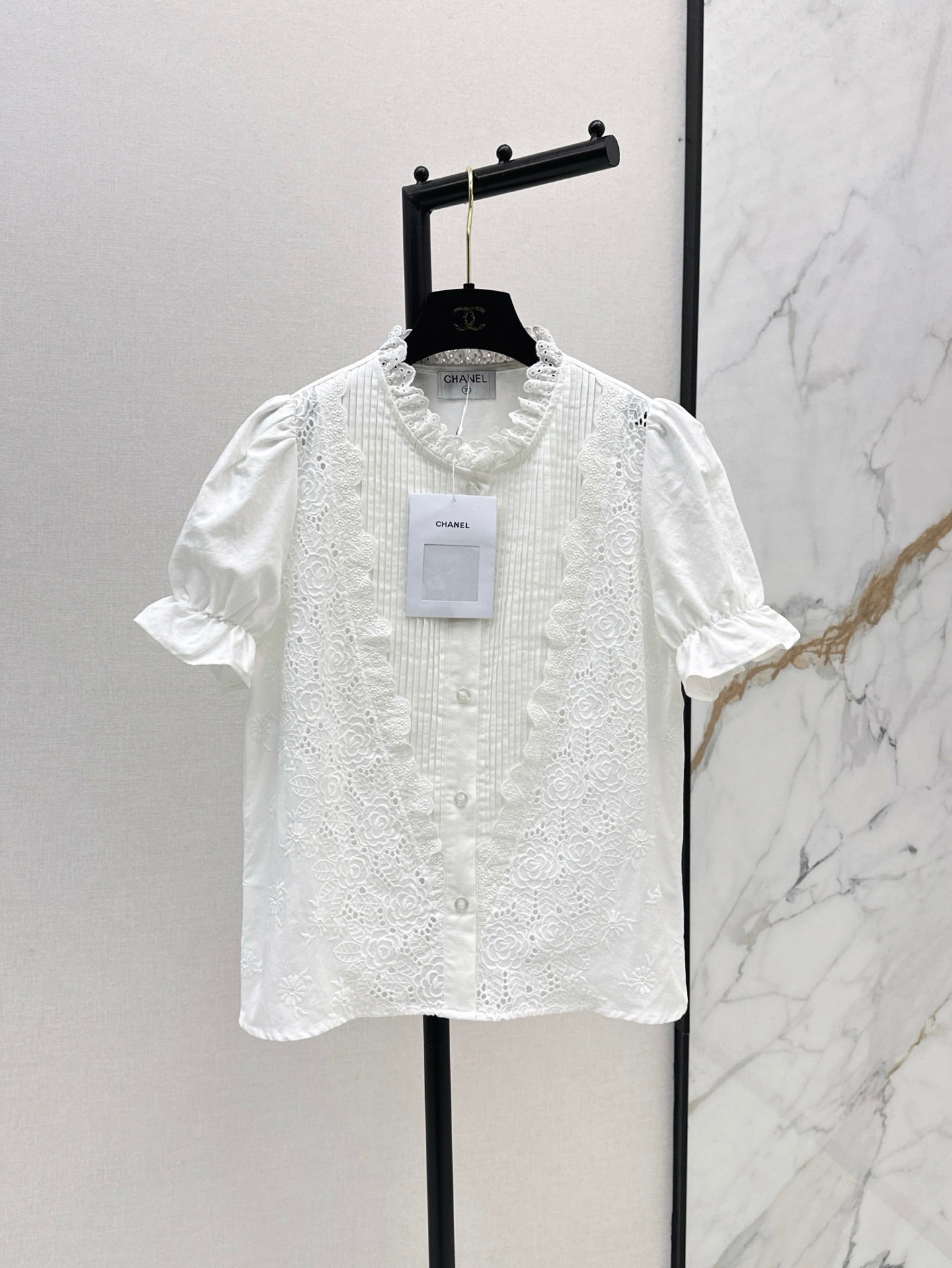 C*nel 25ss embroidered ruff-sleeve shirt
