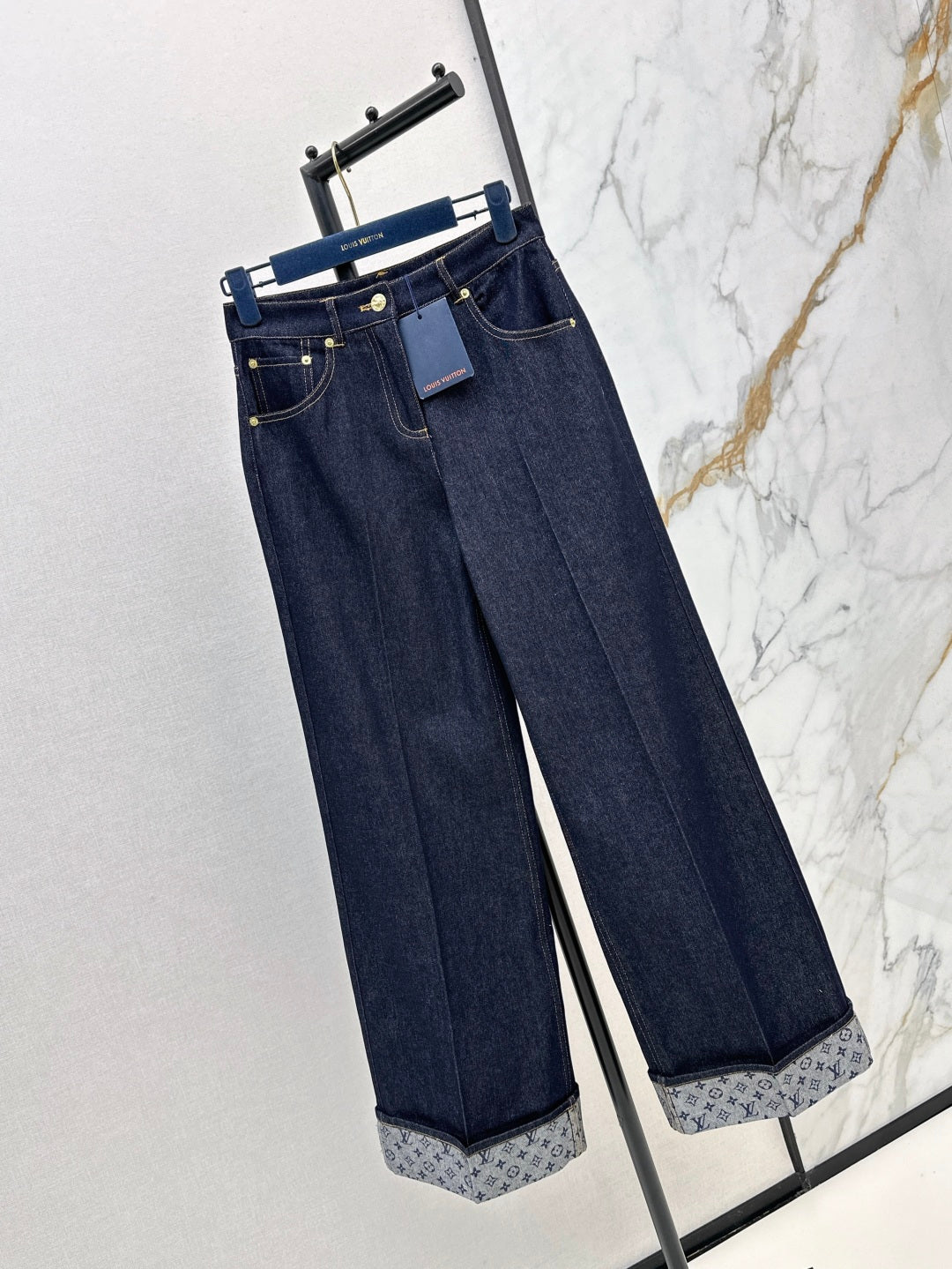 Loui* 25ss cuffed hem flared jeans