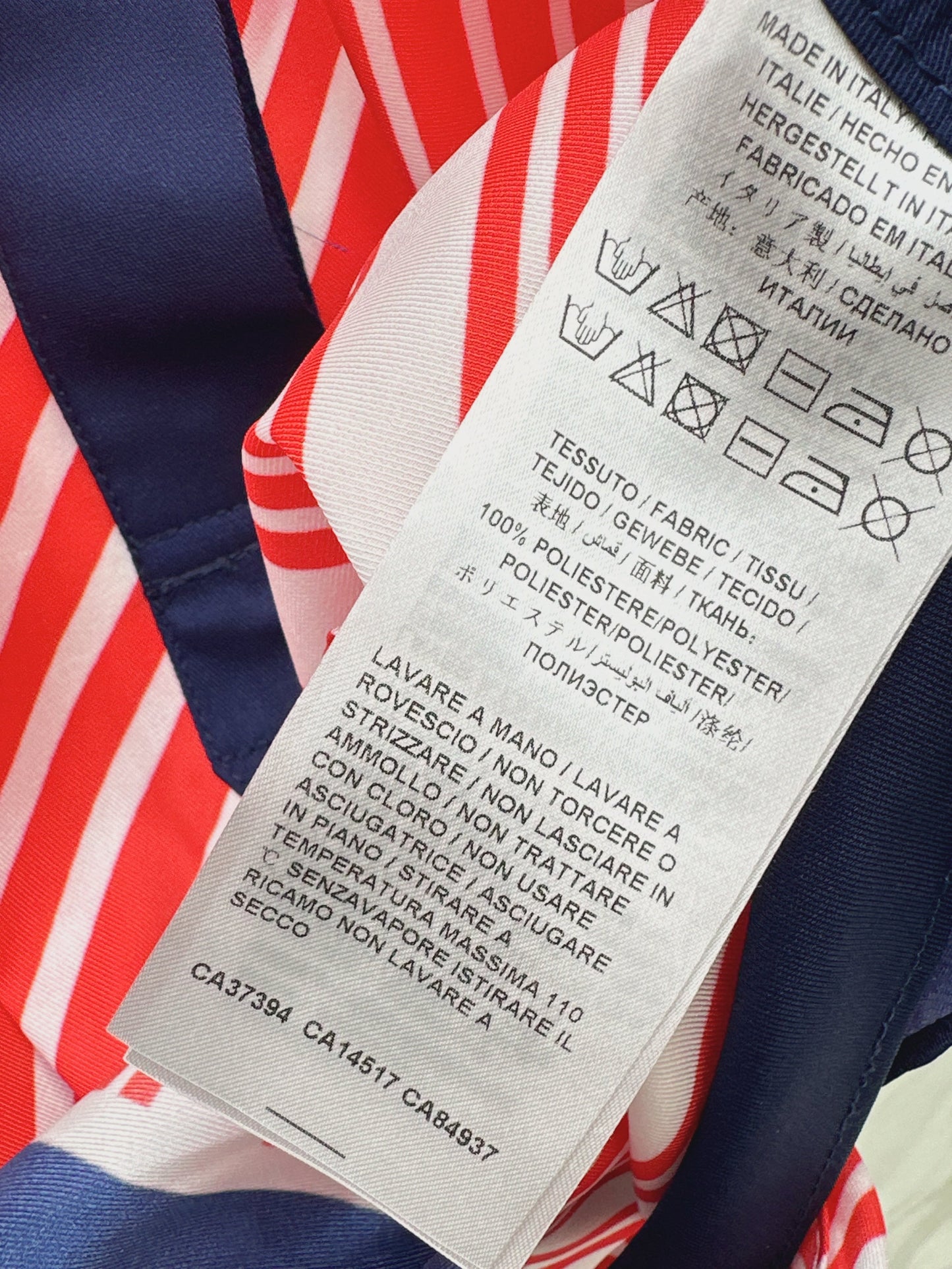 Loui* 25ss printed sleeveless shirt