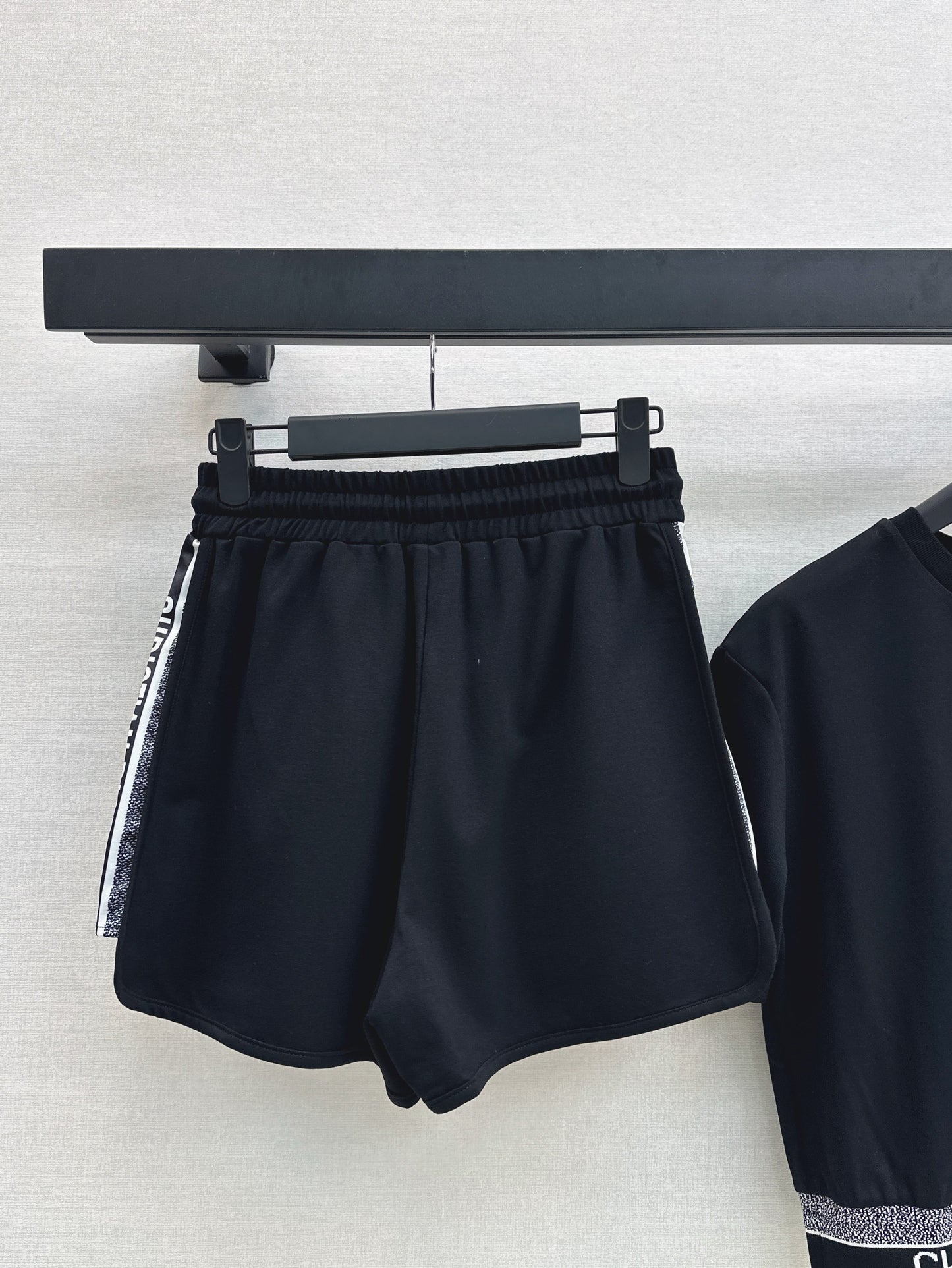 D*r 25ss embroidered web hem top and shorts set