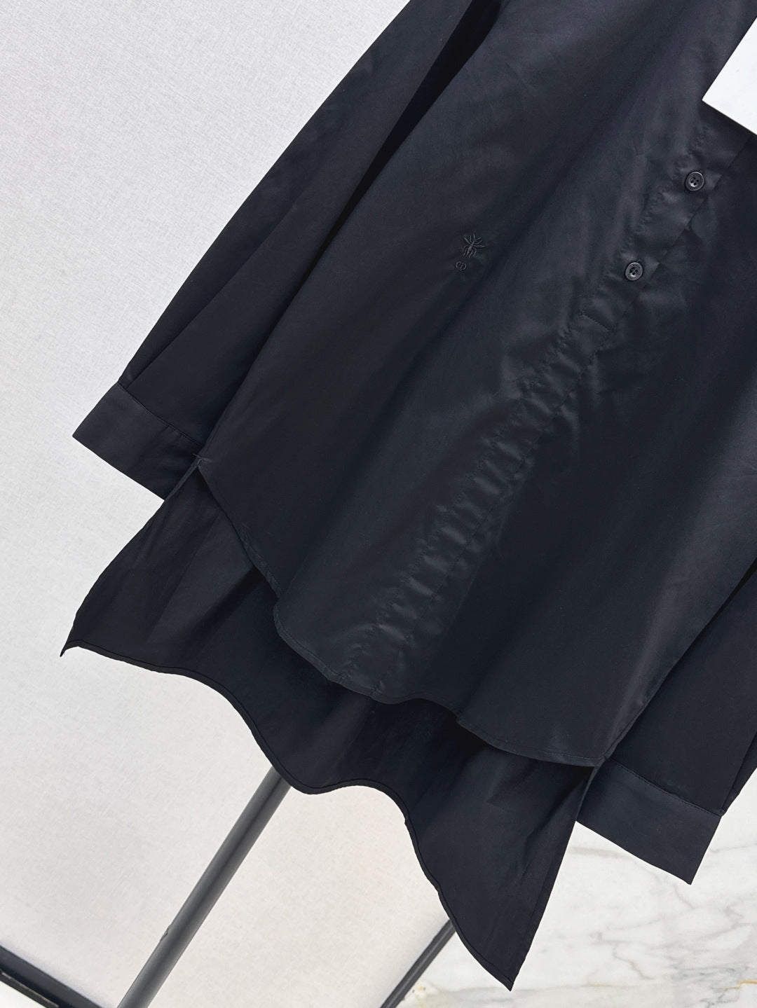 D*r 25ss bee embroidered long blouse