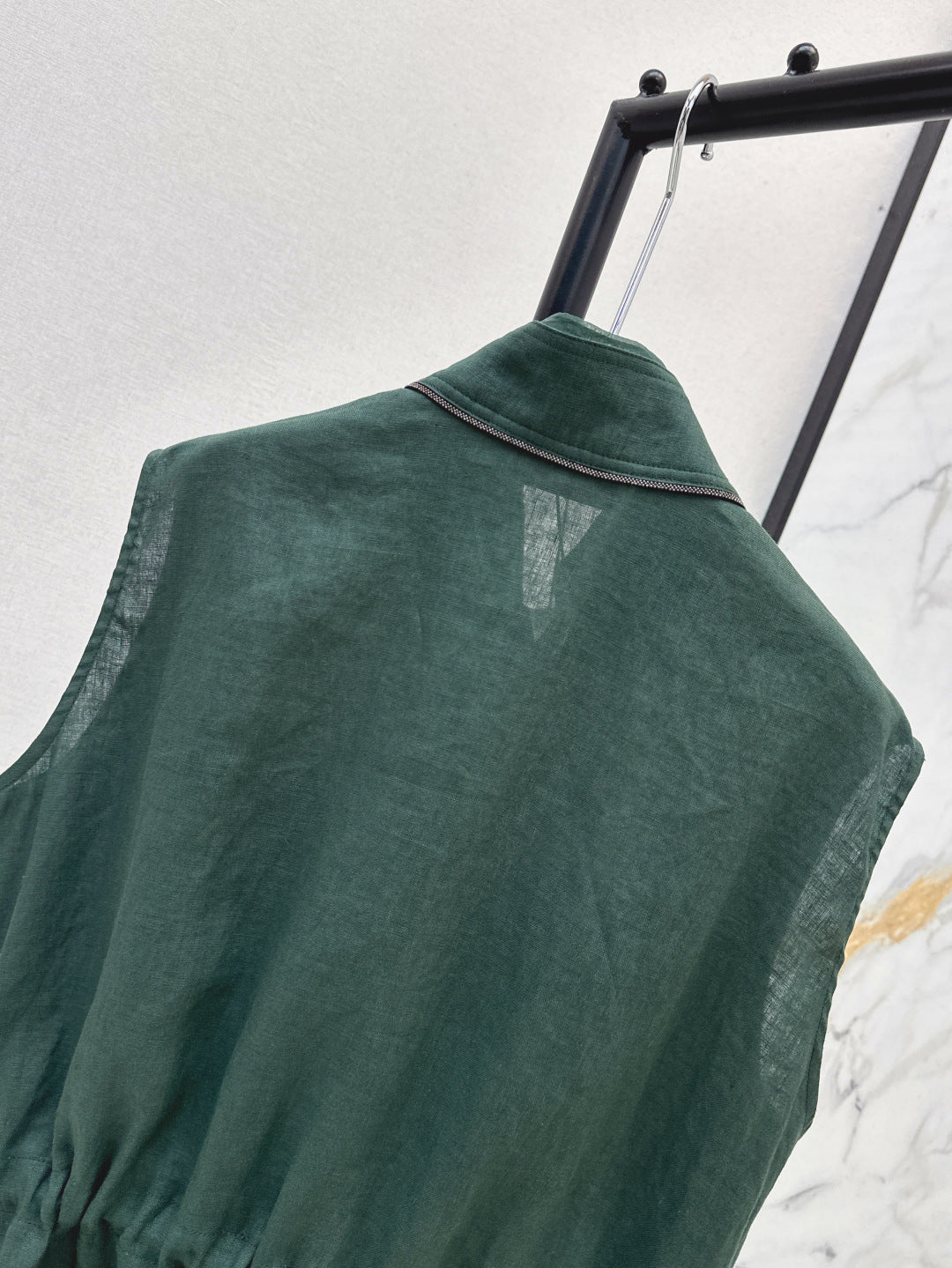 Brune*C 25ss linen drawstring vest