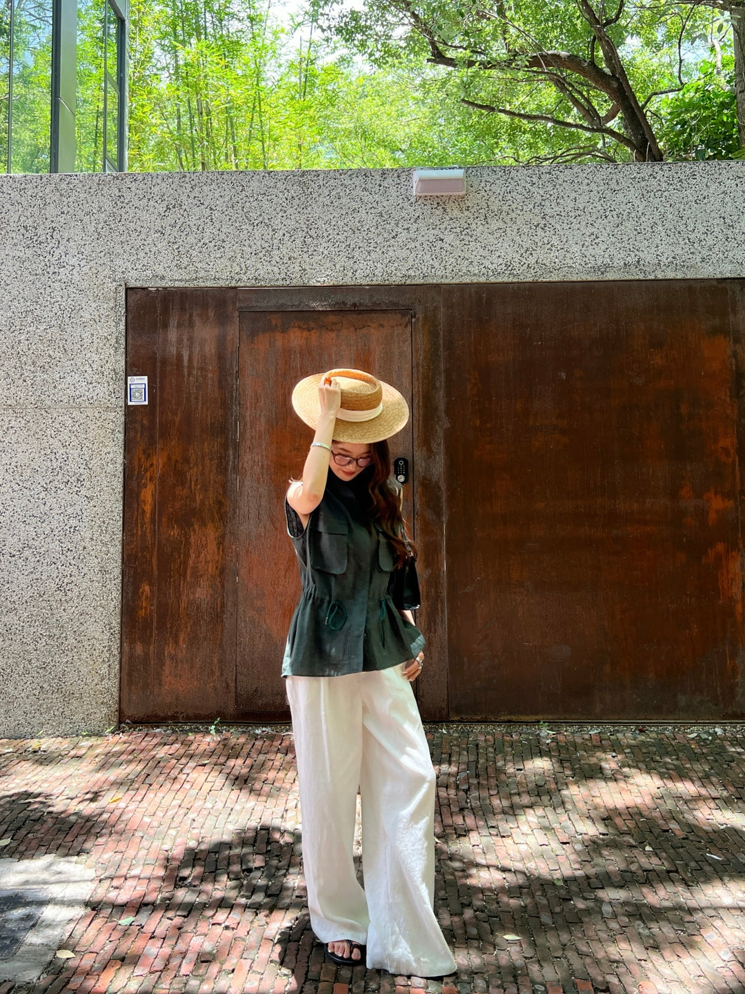 Brune*C 25ss linen drawstring vest