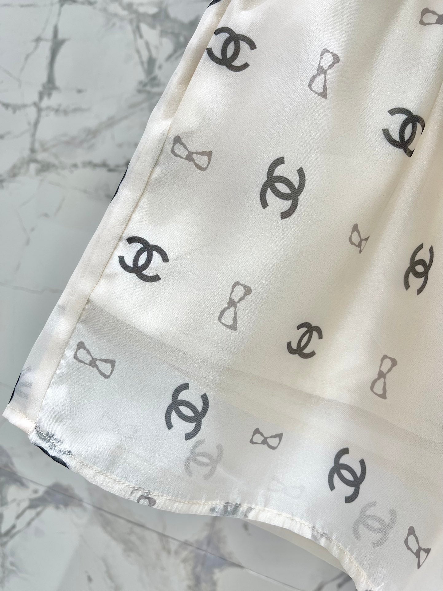 C*nel 25ss printed shorts