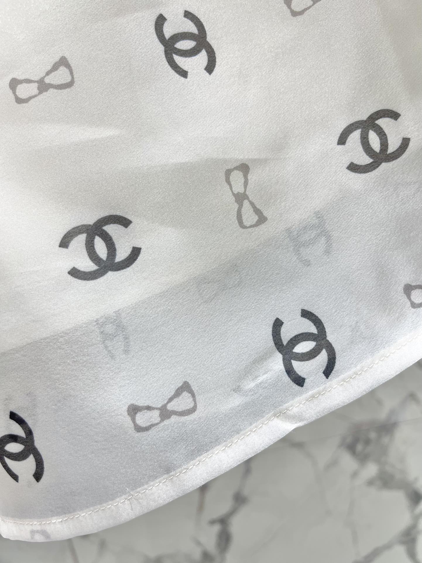 C*nel 25ss printed shorts