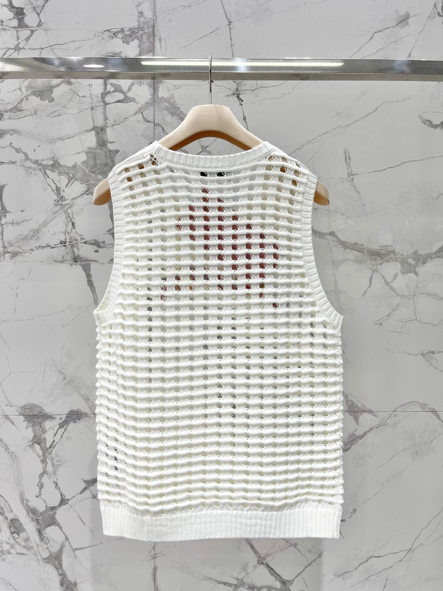 M*u 25ss knitted hollow vest