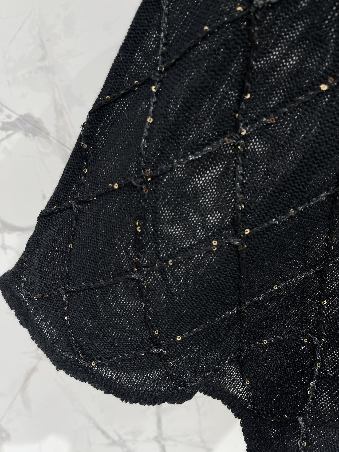 C*nel 25ss chain neck knit t-shirt