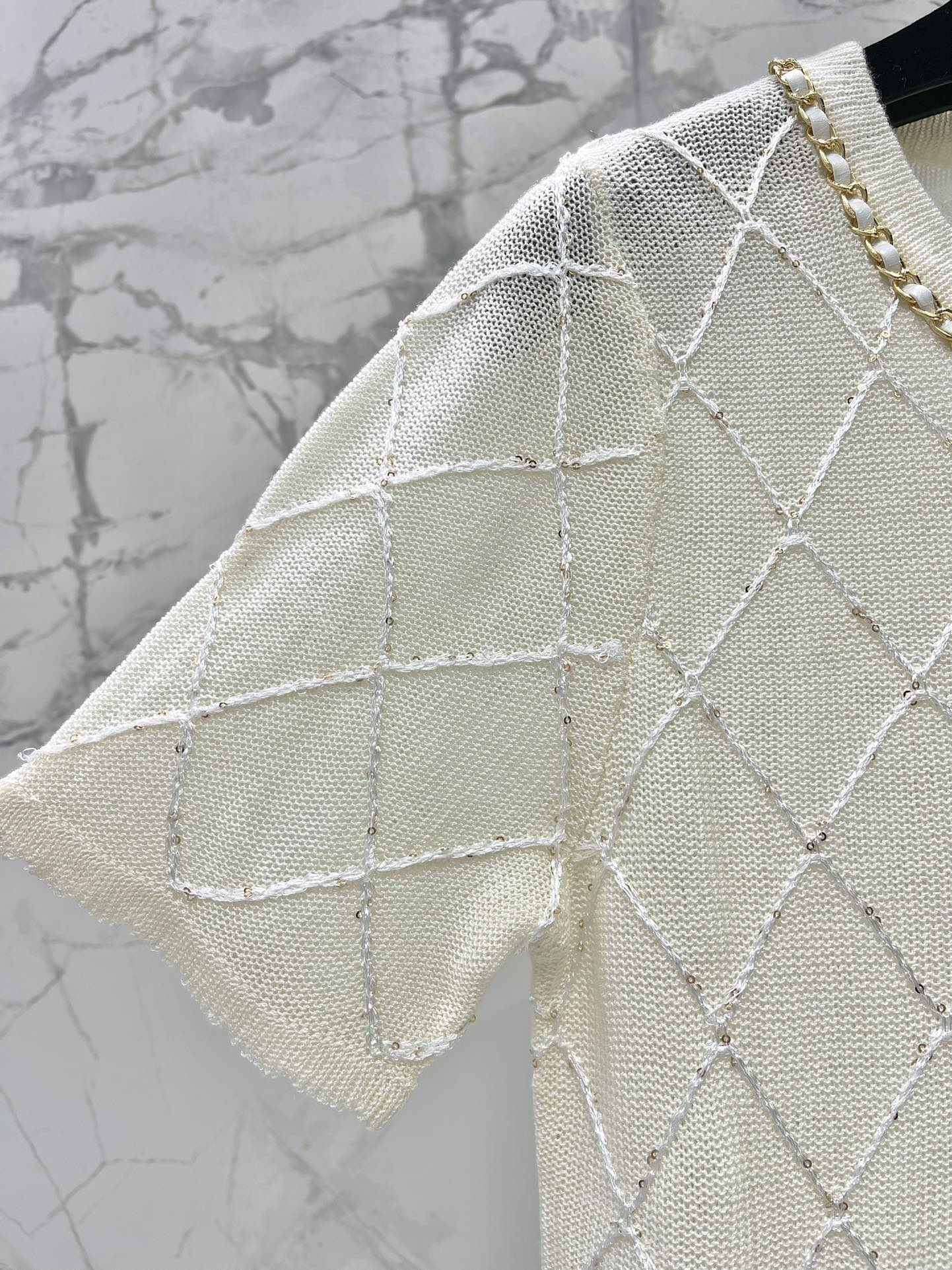 C*nel 25ss chain neck knit t-shirt