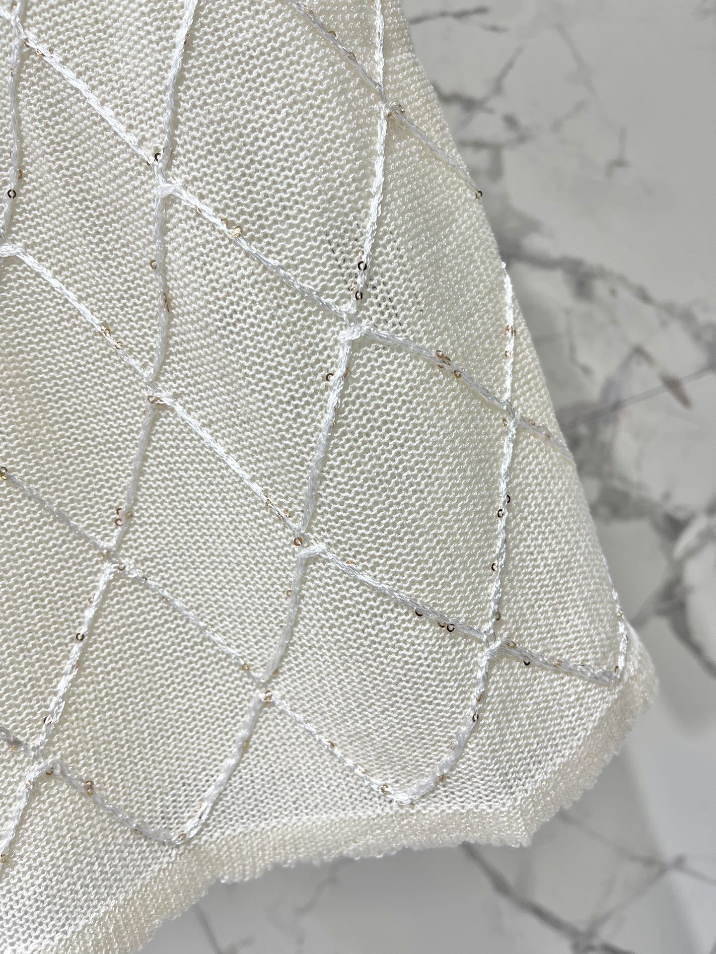 C*nel 25ss chain neck knit t-shirt